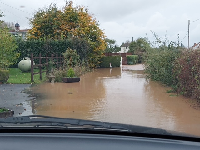 Flooding outside Nauvoo, Perry Green